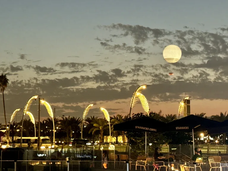 Al Corniche Plaza カタール・ドーハの観光