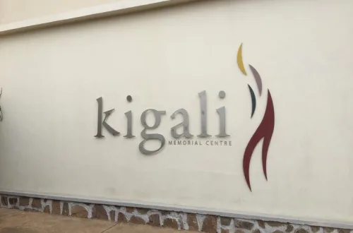 ルワンダの観光 Kigali Genocide Memorial