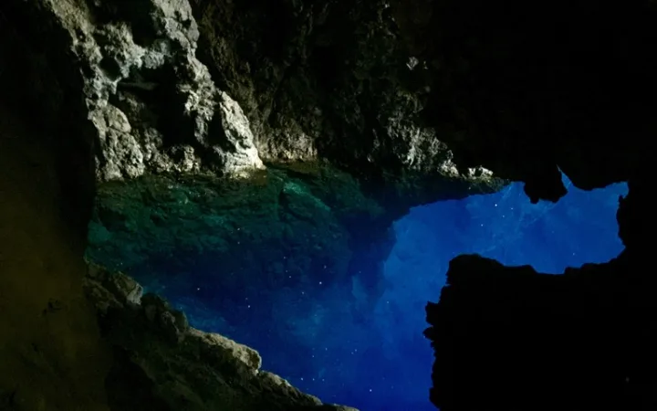 Chinhoyi Caves ジンバブエの観光