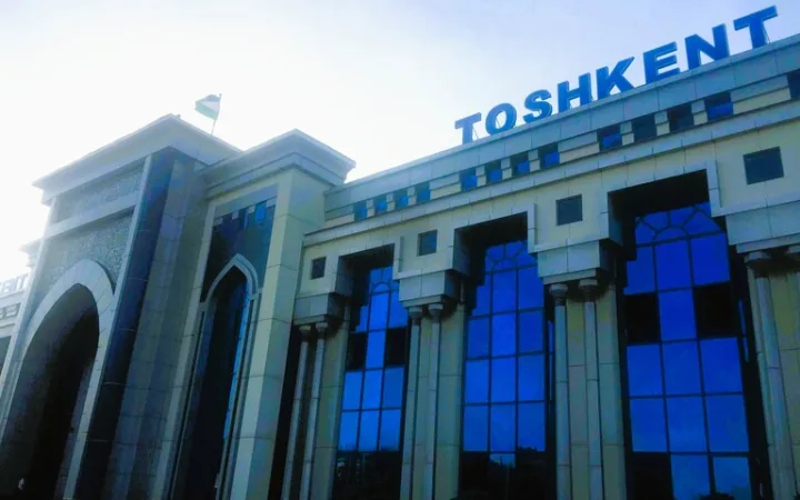 タシケント駅 ウズベキスタン観光