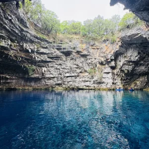 メリッサ―二洞窟 ギリシャの観光 絶景 ケファロニア島 地底湖