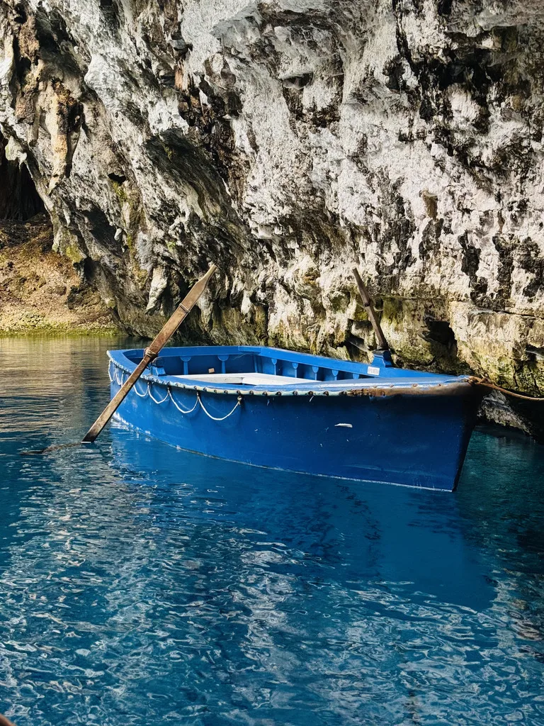 メリッサ―二洞窟 ギリシャの観光 絶景 ケファロニア島 地底湖