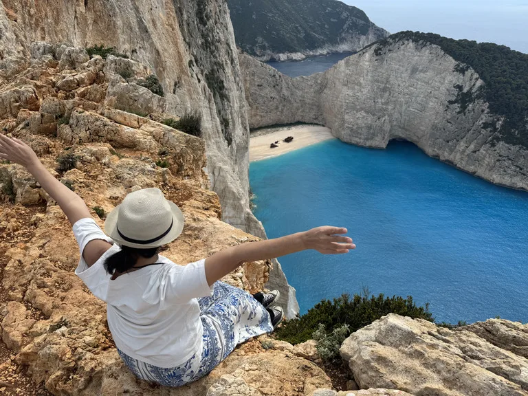 ナヴァイオビーチ ギリシャ 紅の豚 ザキントス島 ポルコの隠れ家 シップレック・ビーチ