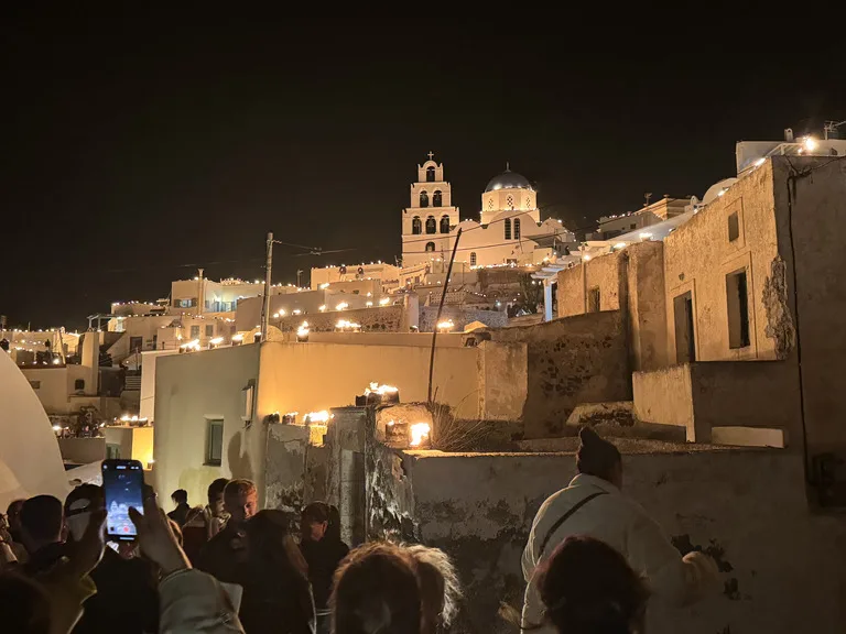 サントリーニ島 イースター Pyrgos Greek Orthodox Good Friday Procession