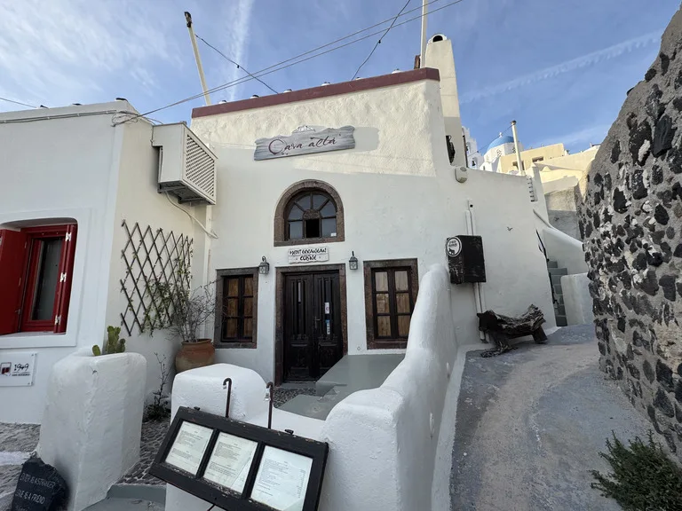 サントリーニ島 イースター Pyrgos Greek Orthodox Good Friday Procession