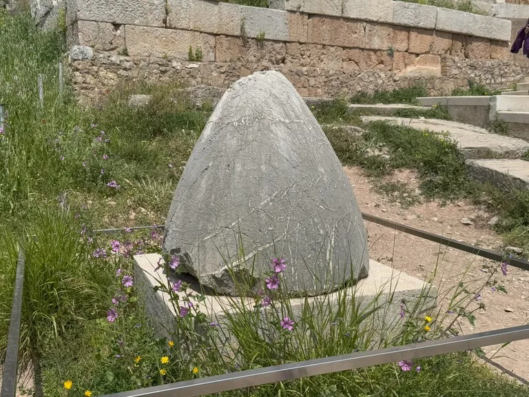 デルフィ遺跡 世界遺産 ギリシャ 観光