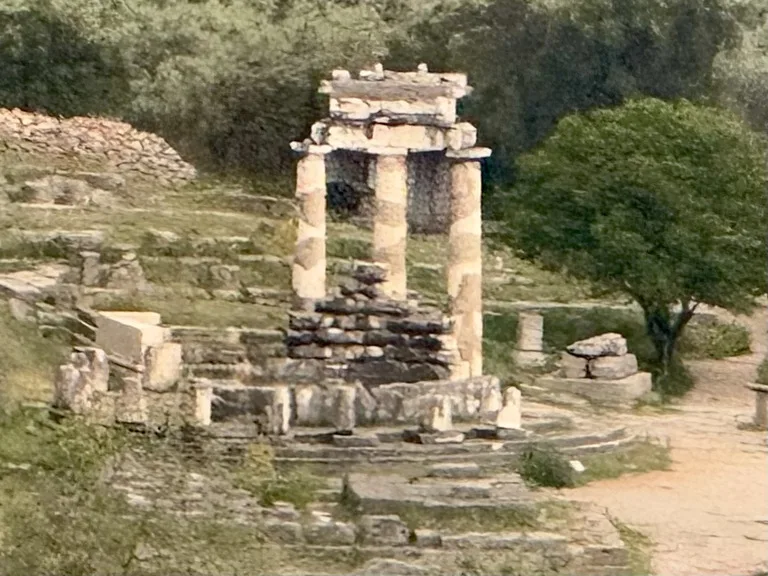 アテナ・プロナイア聖域 デルフィ遺跡 世界遺産 ギリシャ 観光