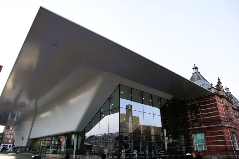 アムステルダム市立近代美術館 アムステルダム 観光