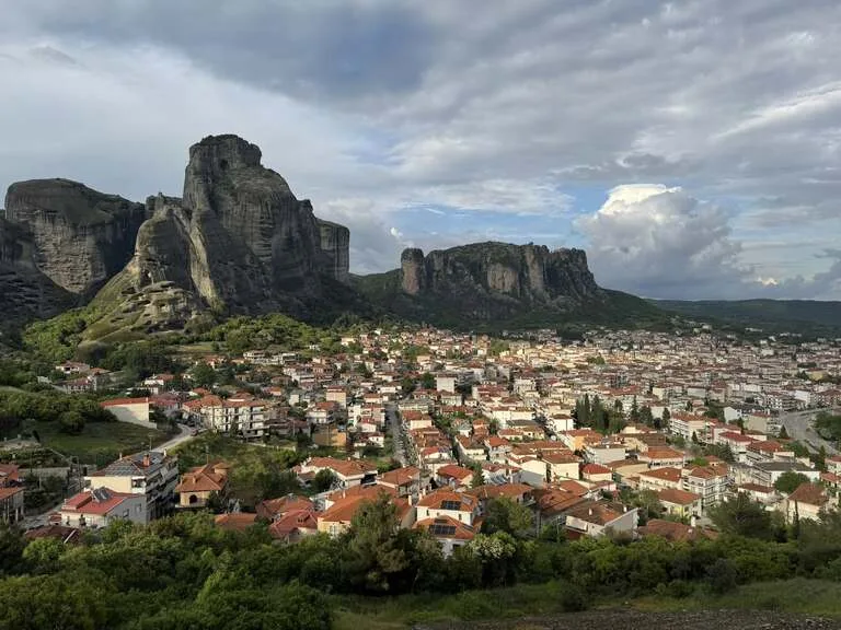 メテオラ ギリシャの観光 天空 修道院 カランバカ