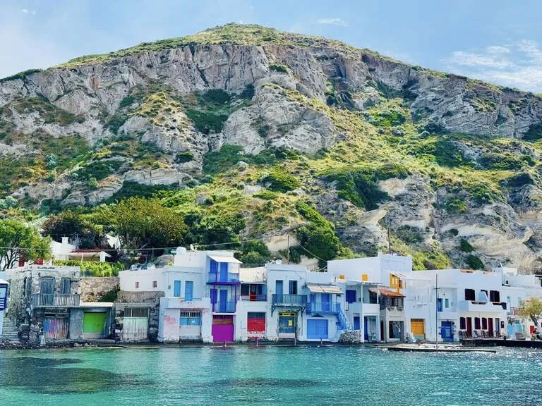 ミロス島 観光 ギリシャ クリマ