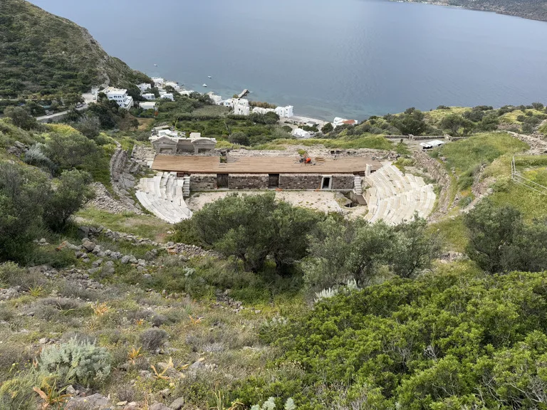 ミロス島 観光 ギリシャ