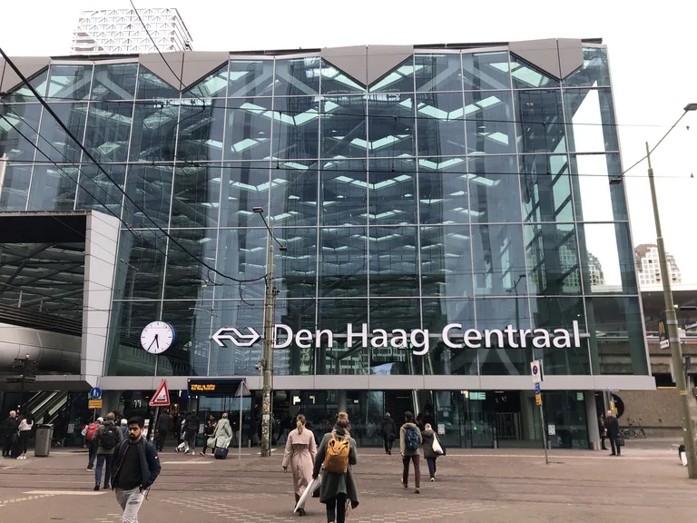 デン・ハーグ 観光 オランダ旅行 駅