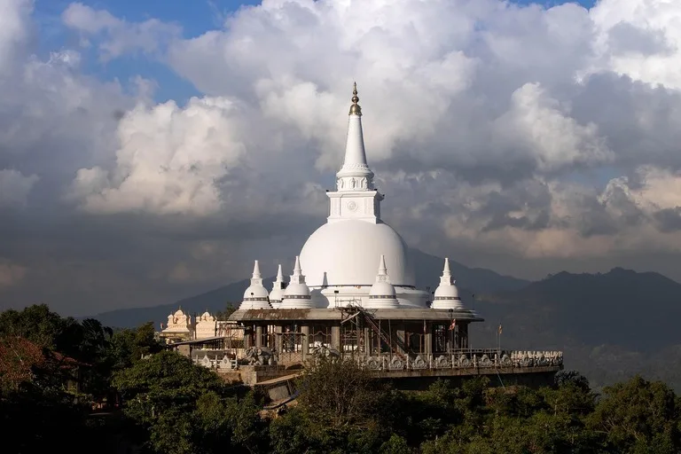 マハメヴナワ仏教僧院 スリランカ観光 絶景