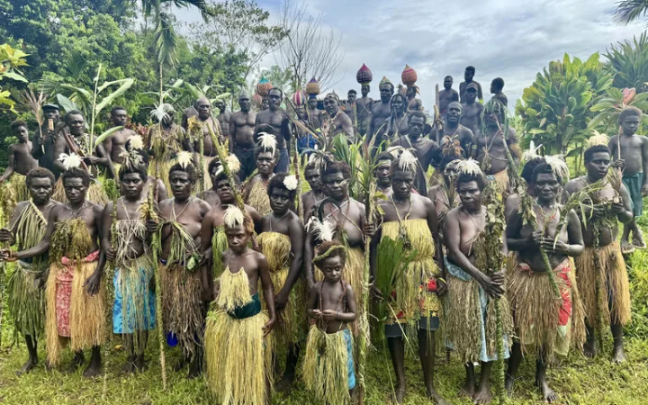 パプアニューギニア 観光 部族 TAMAフェスティバル Uoeボーイ ブーゲンビル島