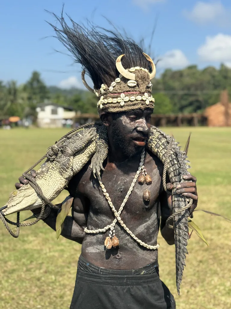 パプアニューギニア 観光 Wewak Sepik River クロコダイルフェスティバル