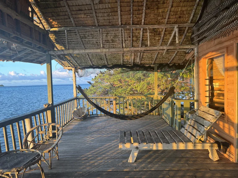 ソロモン諸島 観光 ギゾ イミグレーション島