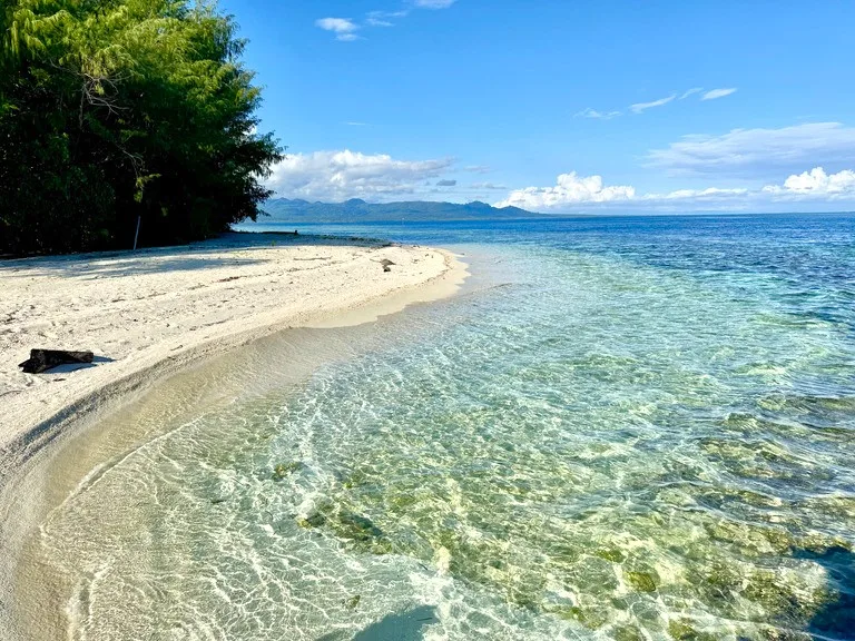 ソロモン諸島 観光 東レンネル