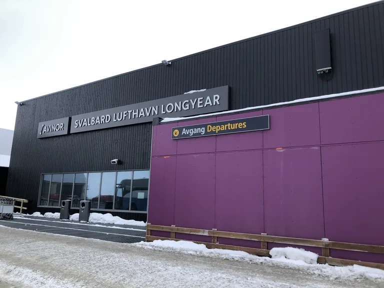 スバールバル諸島（svalbard）の国際空港