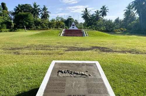 パプアニューギニア Wewak 観光 第二次世界大戦 戦跡 Cape Wom-War-Memorial