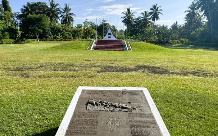 パプアニューギニア Wewak 観光 第二次世界大戦 戦跡 Cape Wom-War-Memorial