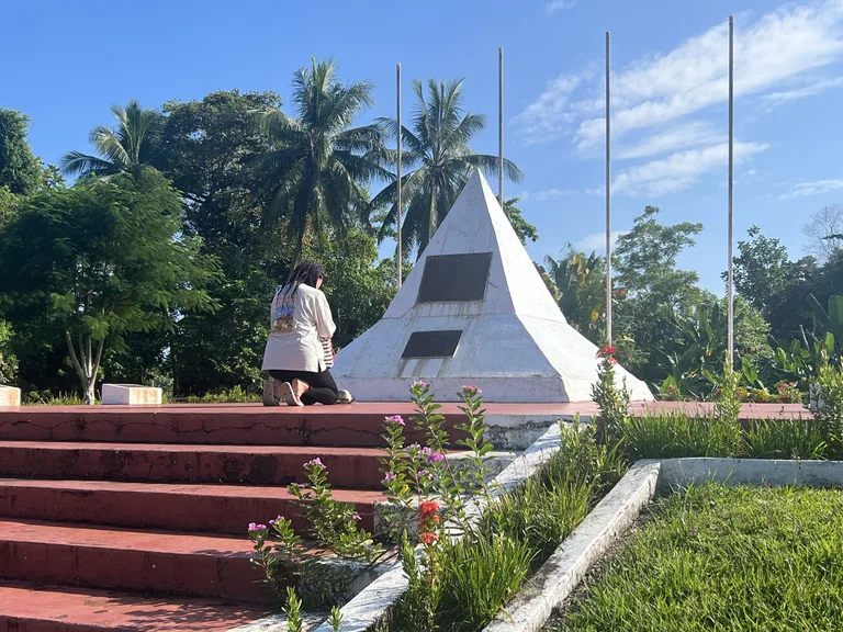 パプアニューギニア Wewak 観光 第二次世界大戦 戦跡 Cape Wom-War-Memorial