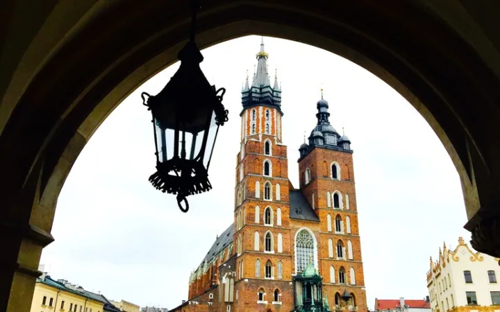 ポーランドの古都クラクフにある聖マリア教会（St.Mary's Basilica）