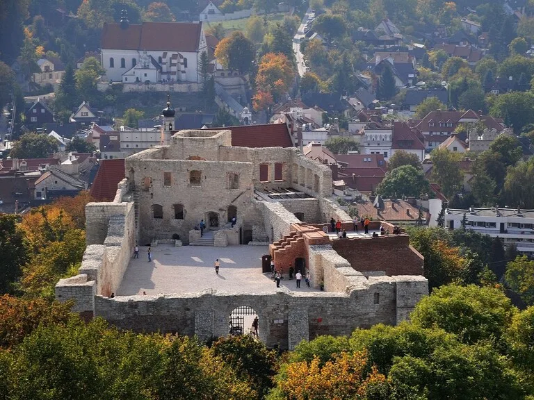 ポーランドのクラクフにあるヴァヴェル城の屋上風景