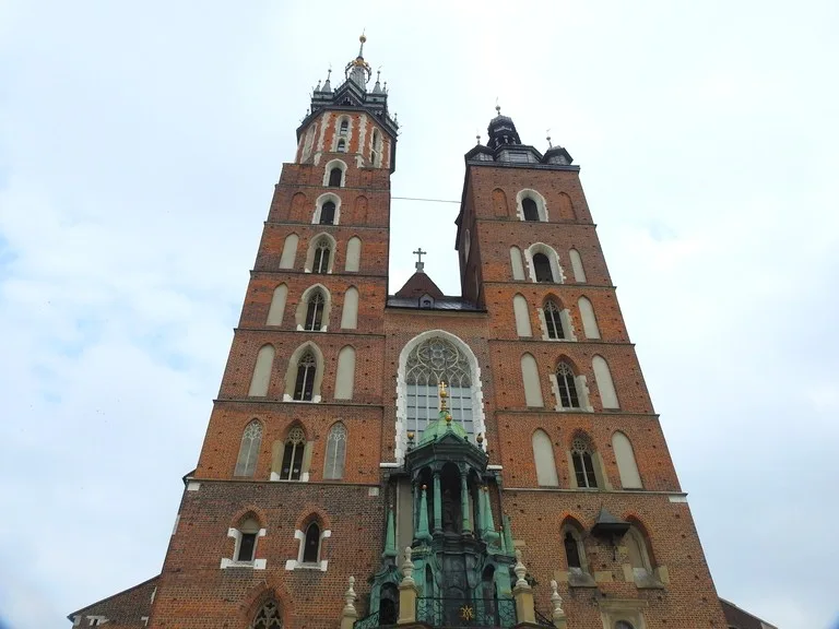 ポーランドのクラクフにある聖マリア大聖堂（St. Mary’s Basilica）
