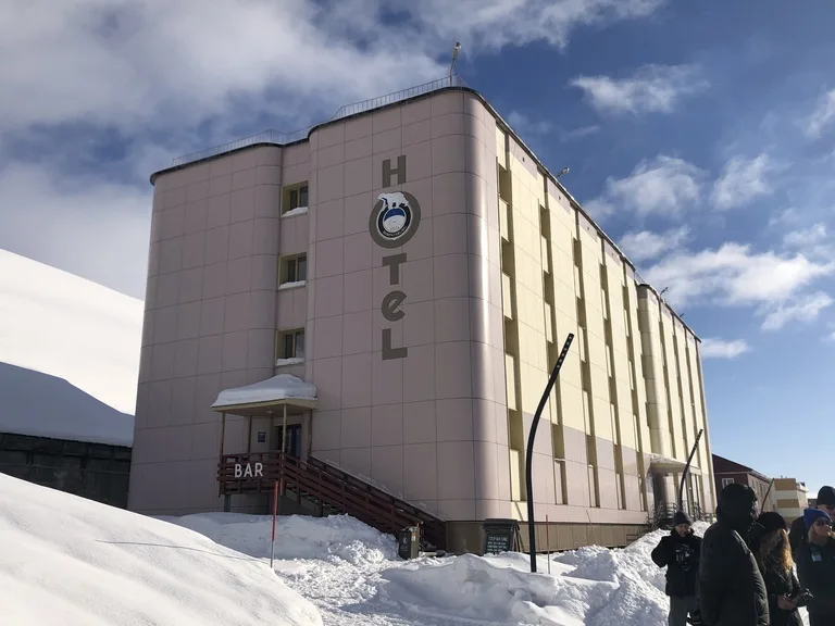 スバールバル諸島のバレンツブルグにあるBarentsburg Hotel(バレンツブルグホテル)の外観