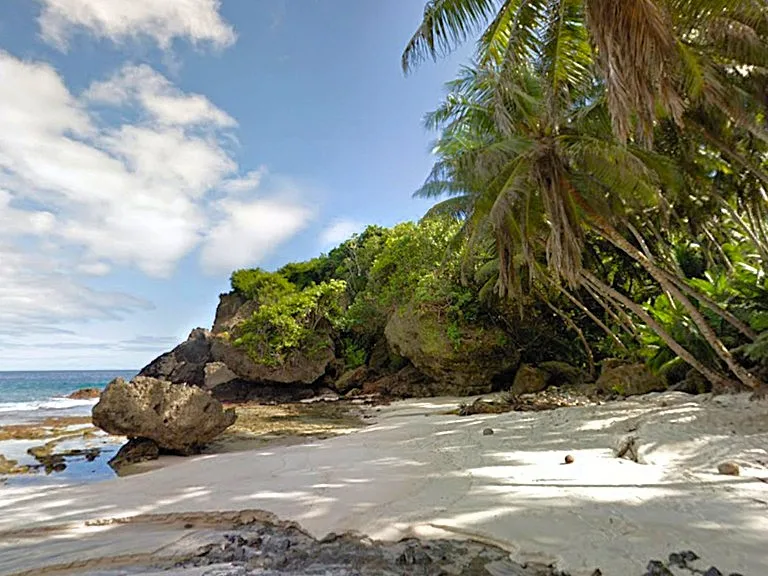 クリスマス島のDolly Beach(ドリー・ビーチ)の風景