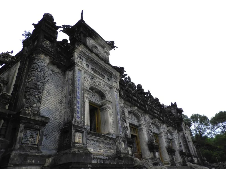 ベトナム、フエにある第１２皇帝カイディン帝の霊廟（Khai Dinh Tomb）