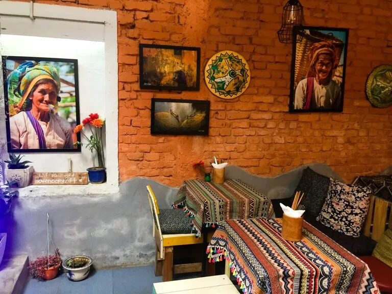 ベトナム、フエにあるカフェレストランNOOK