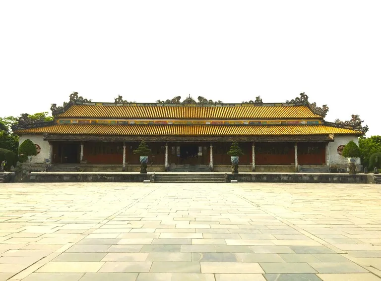 フエ王宮の中心に建つ太和殿（Thai Hoa Palacフエ