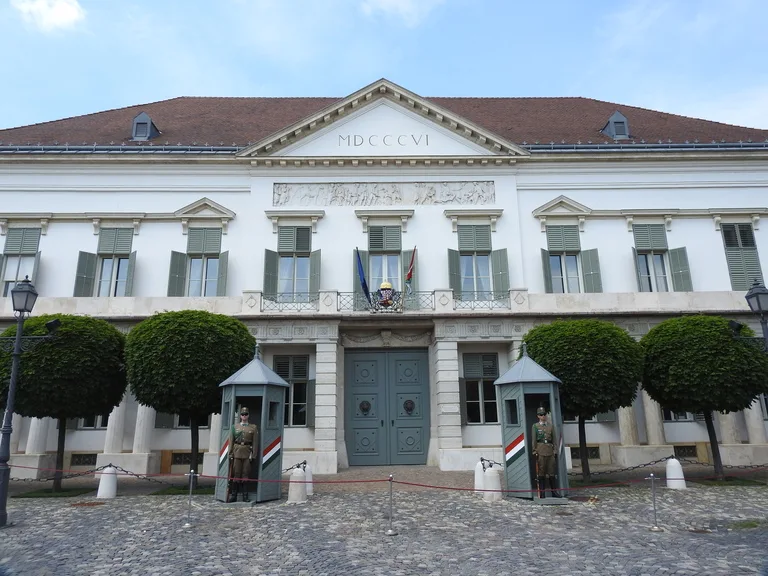 ハンガリーの首都ブダペストにあるシャーンドル宮殿