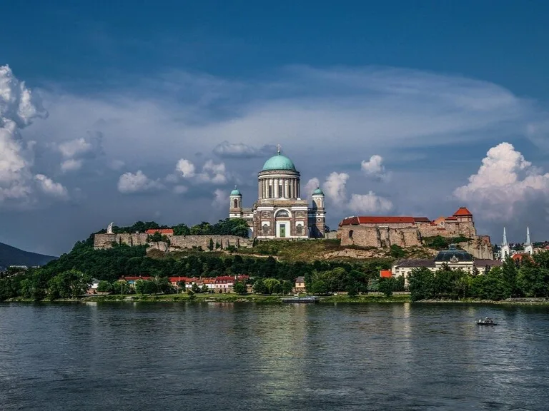 ハンガリーのエステルゴム大聖堂（Esztergom Basilica）