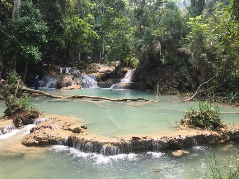 クアンシーの滝（Kuang Si Waterfall）