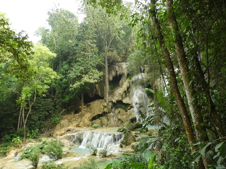 クアンシーの滝（Kuang Si Waterfall）
