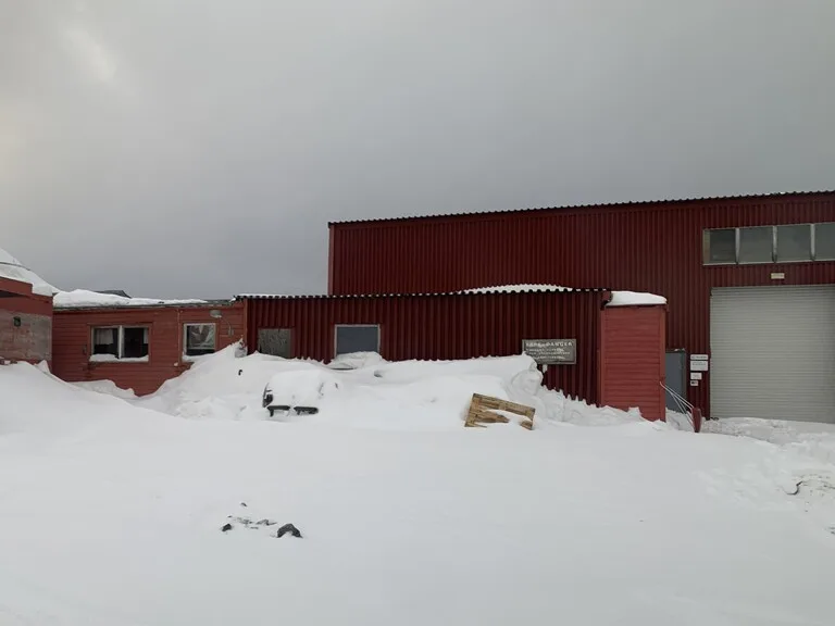 ロングイェールビーンで内部まで見学できる産業遺産のひとつ、旧炭鉱「Gruve 3」の外観