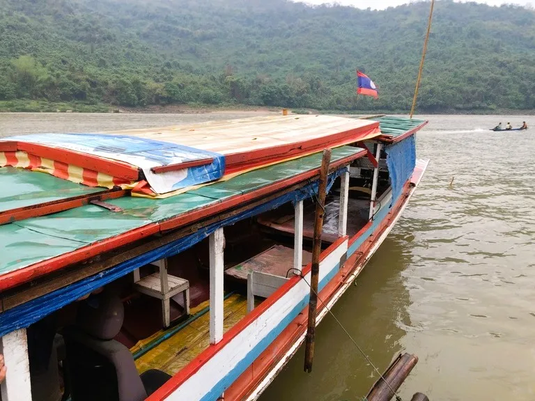 ルアンパバーンの観光、メコン川クルーズ