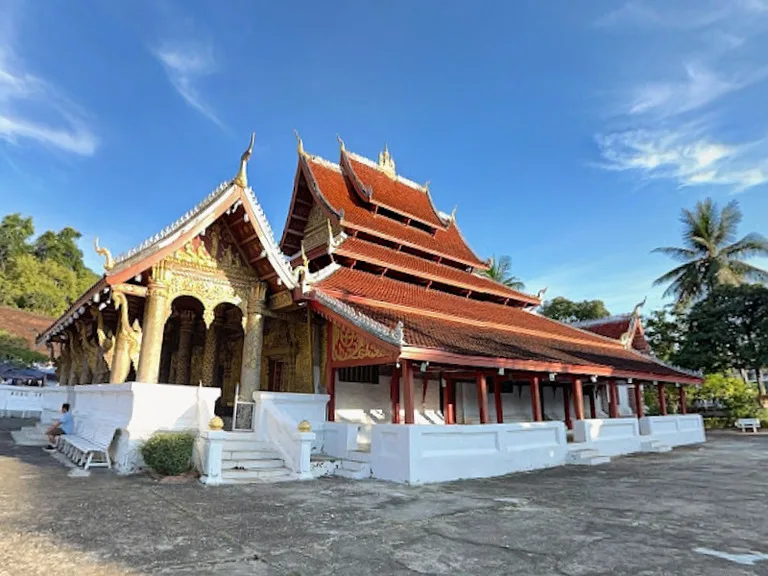 ルアンパバーンのワット・マイ外観