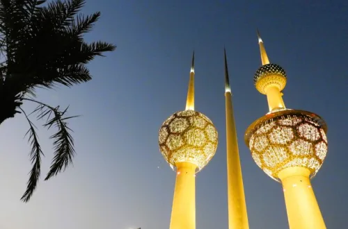 夕暮れの Kuwait Towers（クウェートタワー）