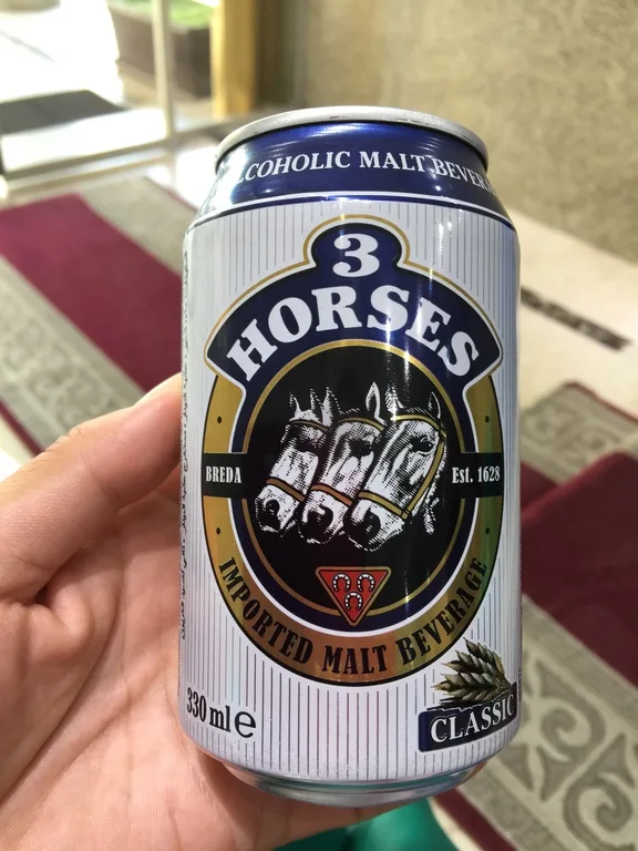 クウェートで売られているノンアルコールビール「3 Horses Malt」