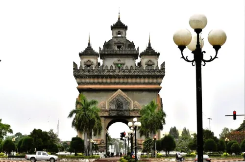 ラオスの首都、ビエンチャンにあるパトゥーサイ