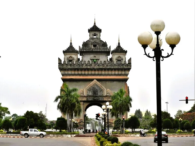 ラオスの首都、ビエンチャンにあるパトゥーサイ