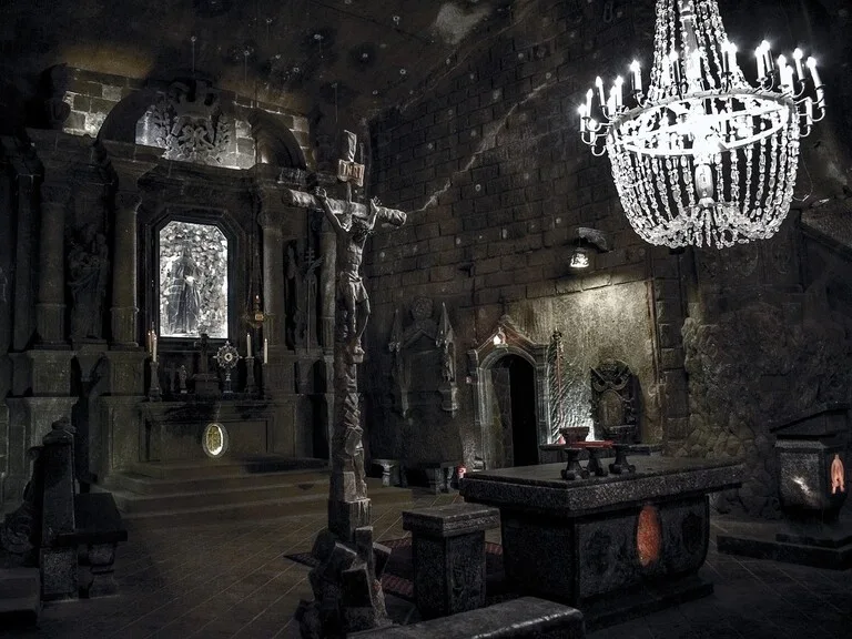ポーランドの世界遺産ヴィエリチカ岩塩坑（Wieliczka Salt Mine）にある教会