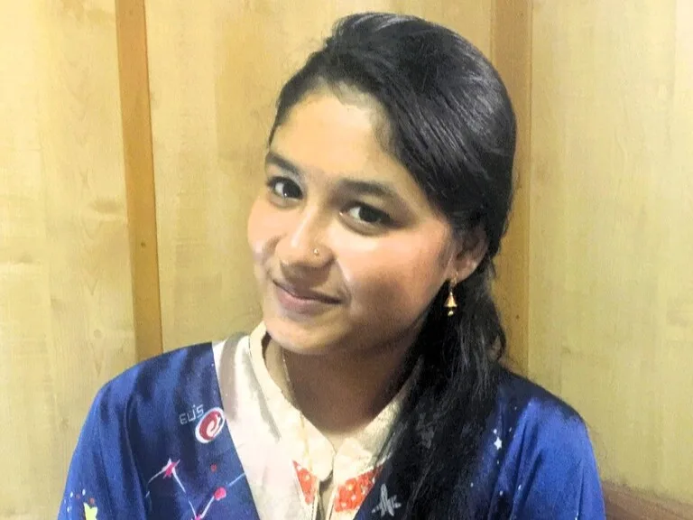 バングラデシュのロケットスチーマーの乗船客