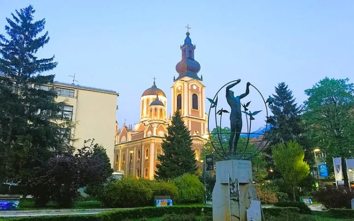 ãã¹ãã¢ãã«ãã§ãŽããã®çç¥å¥³èªç倧èå 