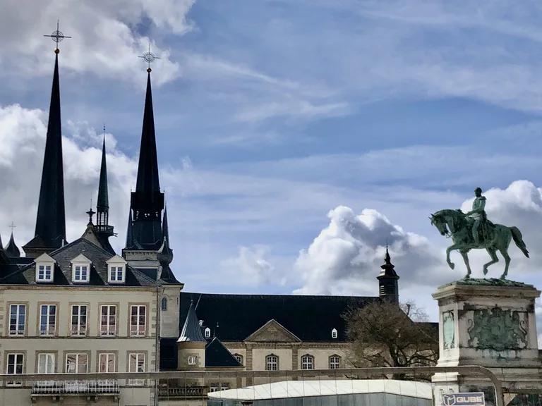 ルクセンブルグ市のウィリアム2世大公の記念碑