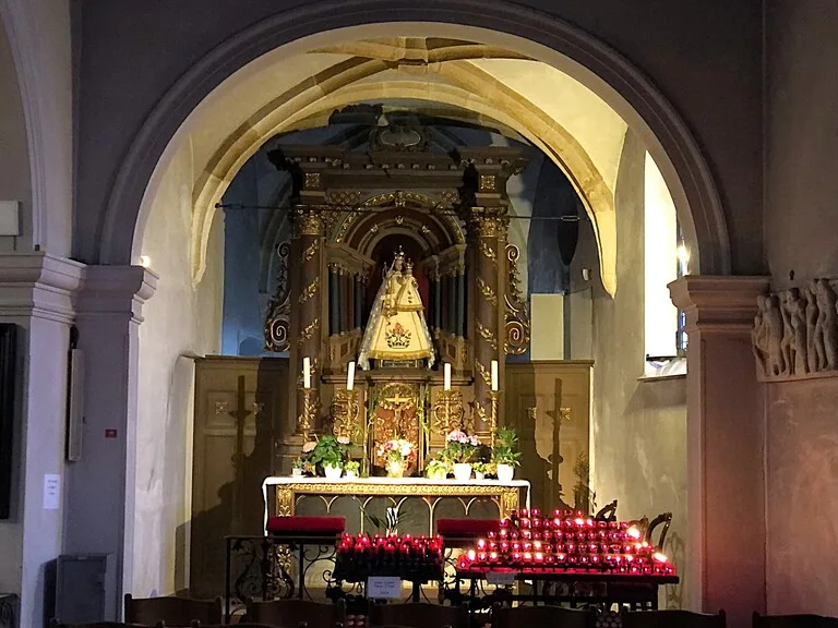 ルクセンブルグにある教会の内観