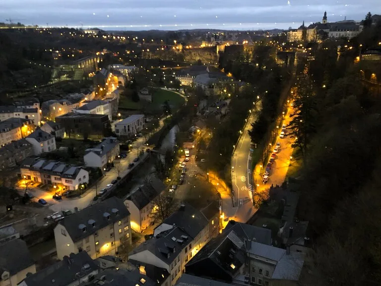 パノラマエレベーターから見たルクセンブルク市の夜景